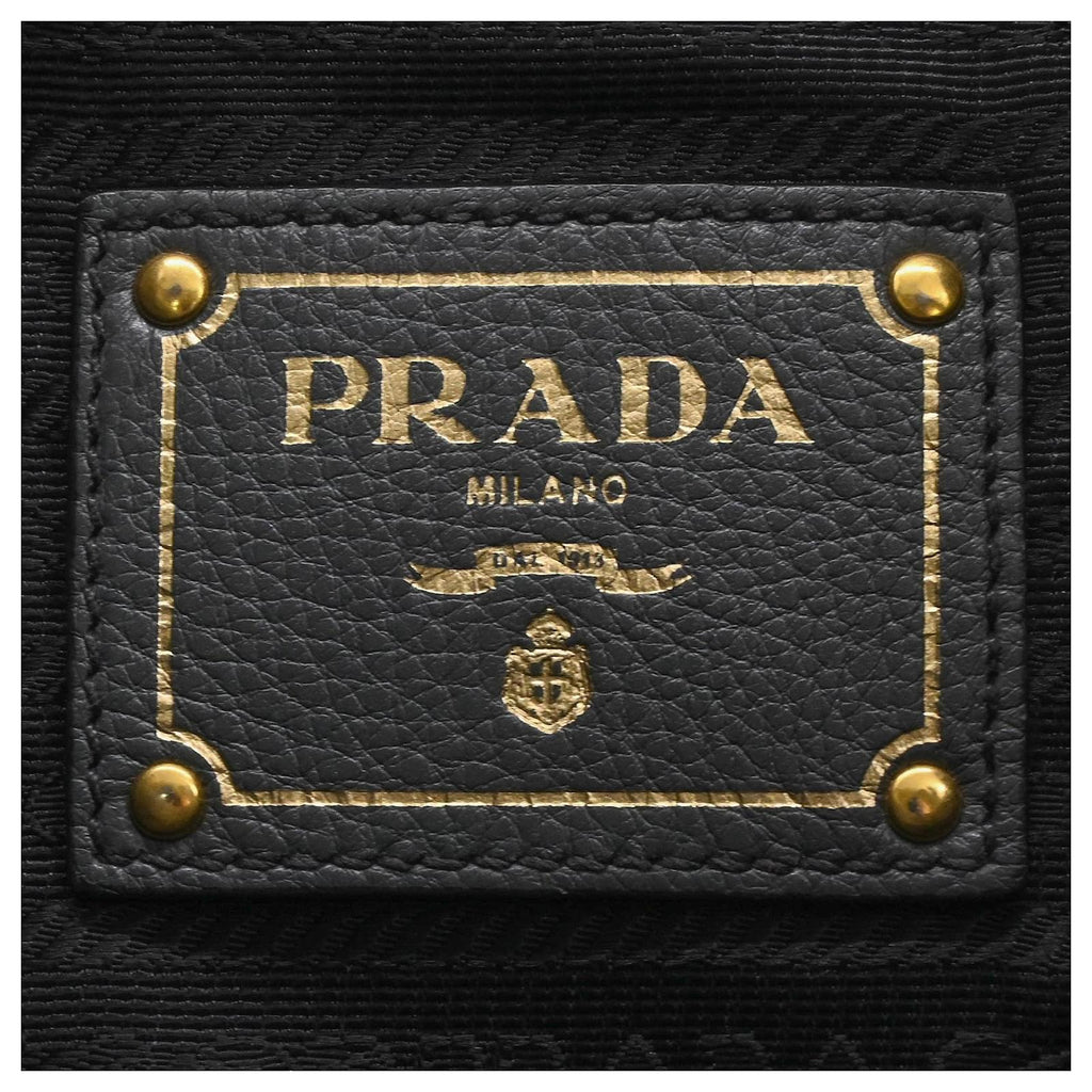 Authentic Prada
Vitello Daino Leather Tote