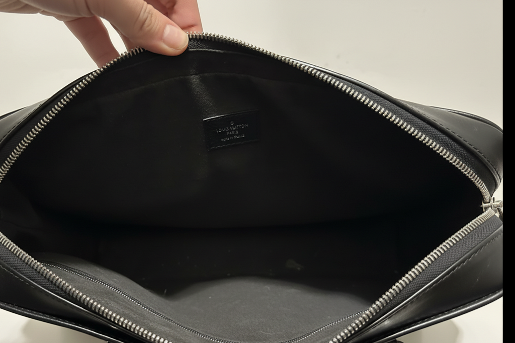 Louis Vuitton Armand Business Bag briefcase PM Taurillon Leather 2Way bag.