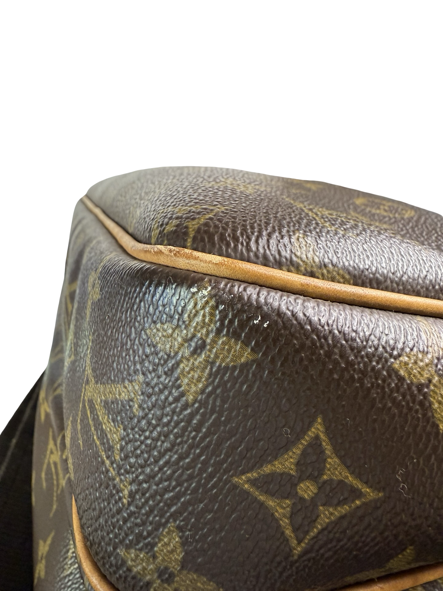 LOUIS VUITTON  LV Monogram Reporter GM