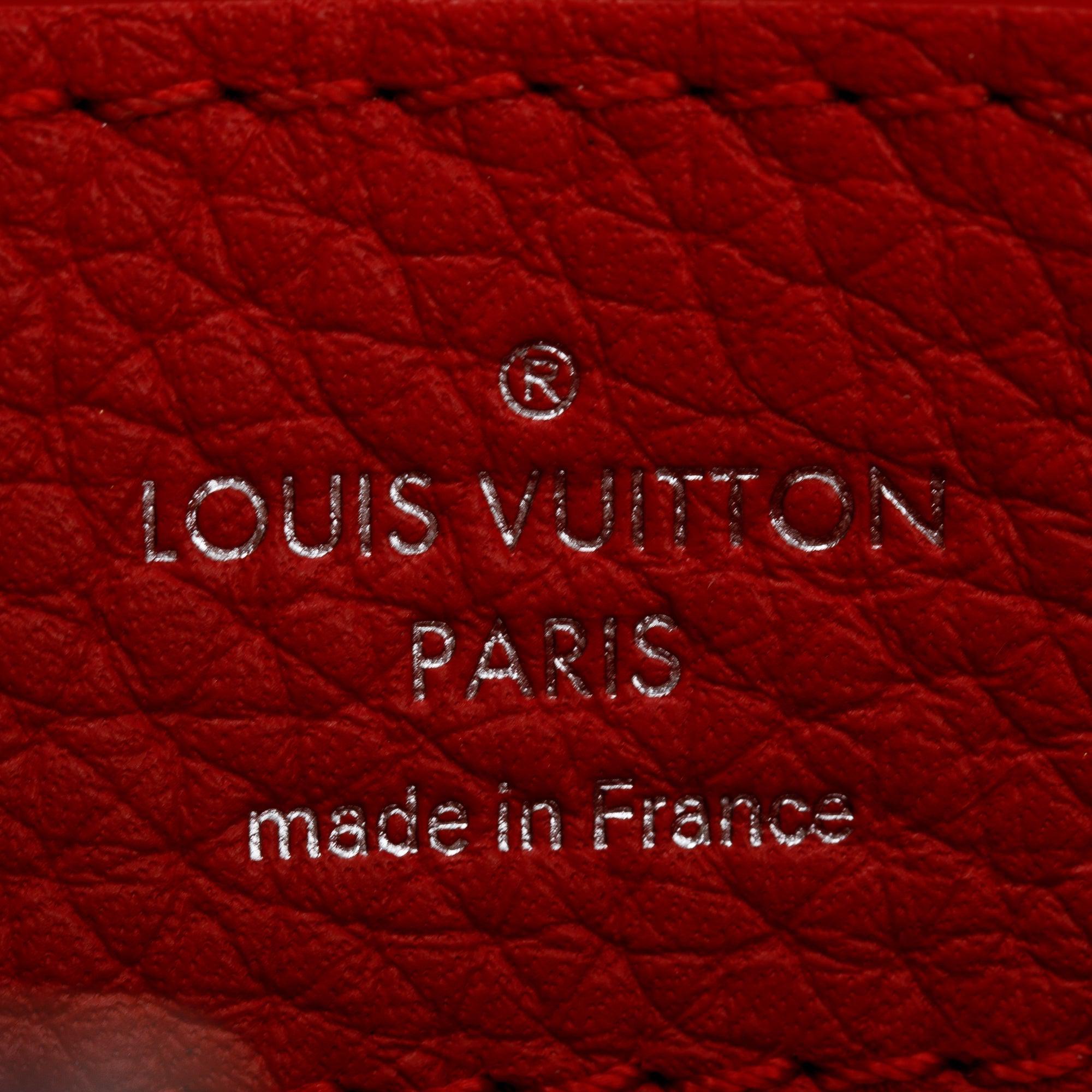 LOUIS VUITTON LV
Python top handle, Taurillon Capucines MM