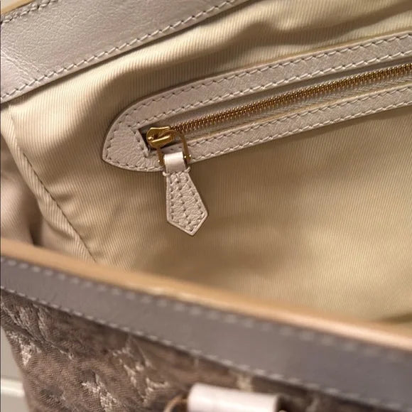 LOUIS VUITTON MONOGRAM 
Sabbia Cabas GM Beige & White