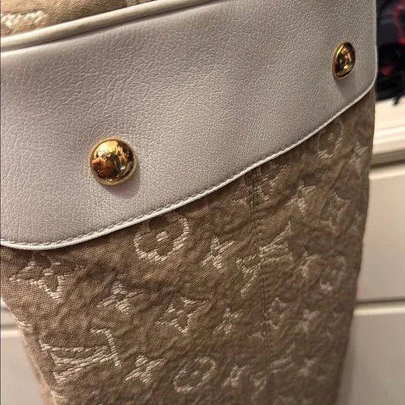 LOUIS VUITTON MONOGRAM 
Sabbia Cabas GM Beige & White