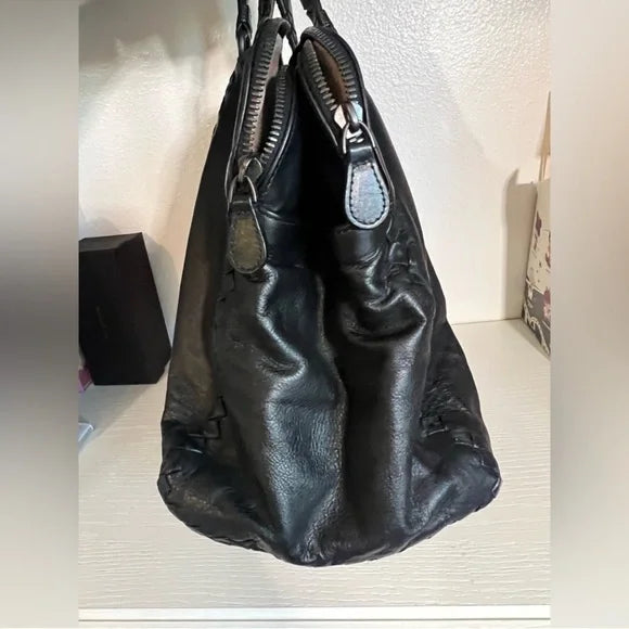 BOTTEGA VENETA Black Intrecciato Woven Calf Leather Top Handle Bag