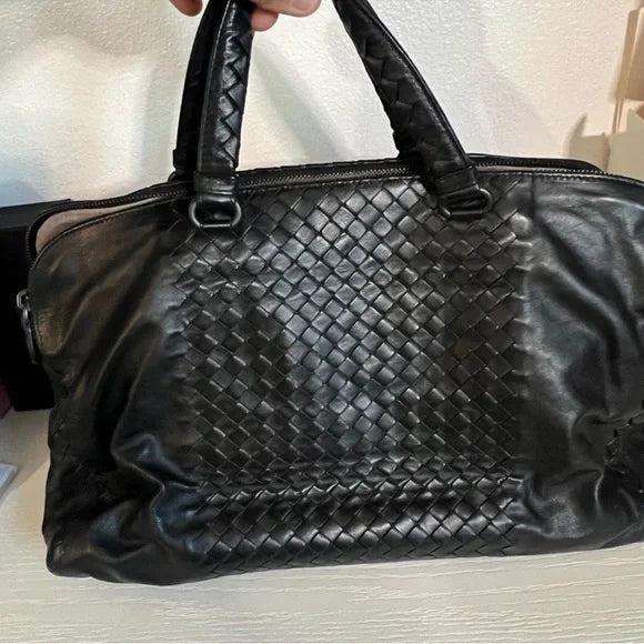 BOTTEGA VENETA Black Intrecciato Woven Calf Leather Top Handle Bag